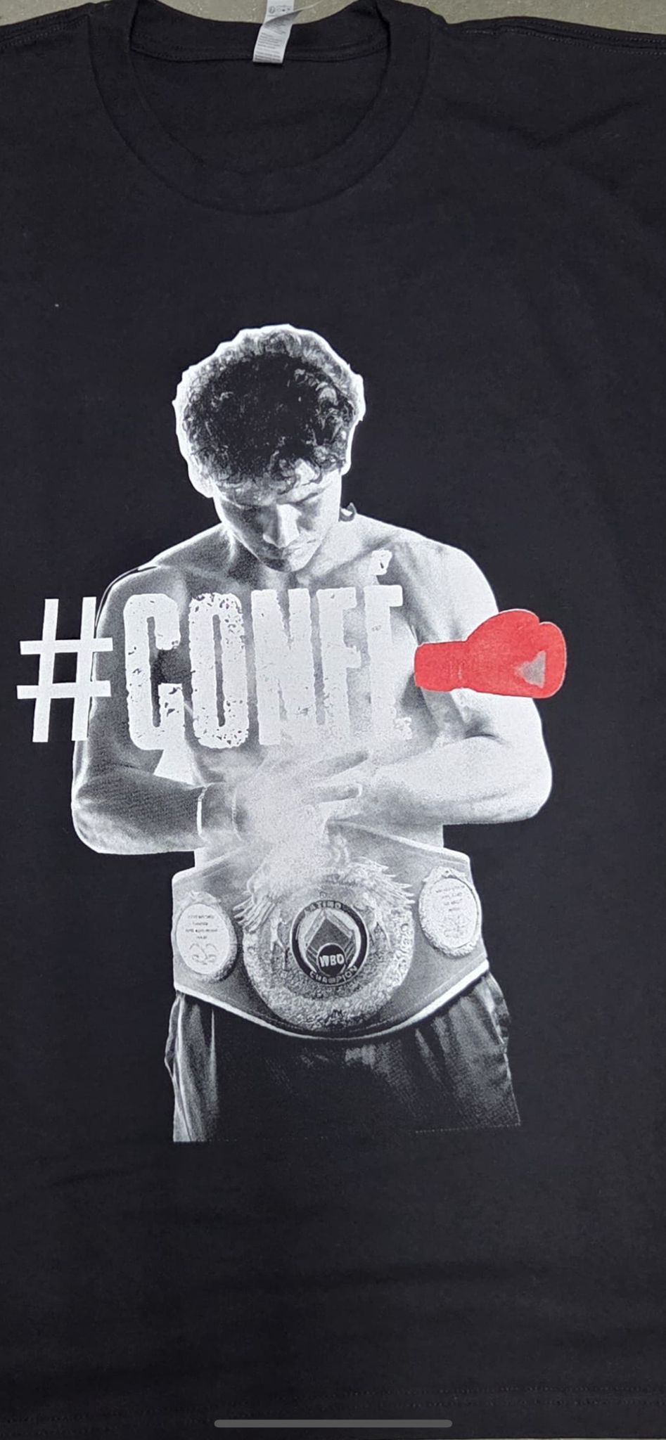 #LsterMartinez heavyweight T-Shirt